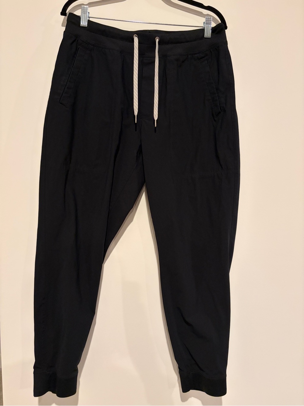 Vuori XL Black Fleet Pant Mens Technical Performance Jogger Pants
